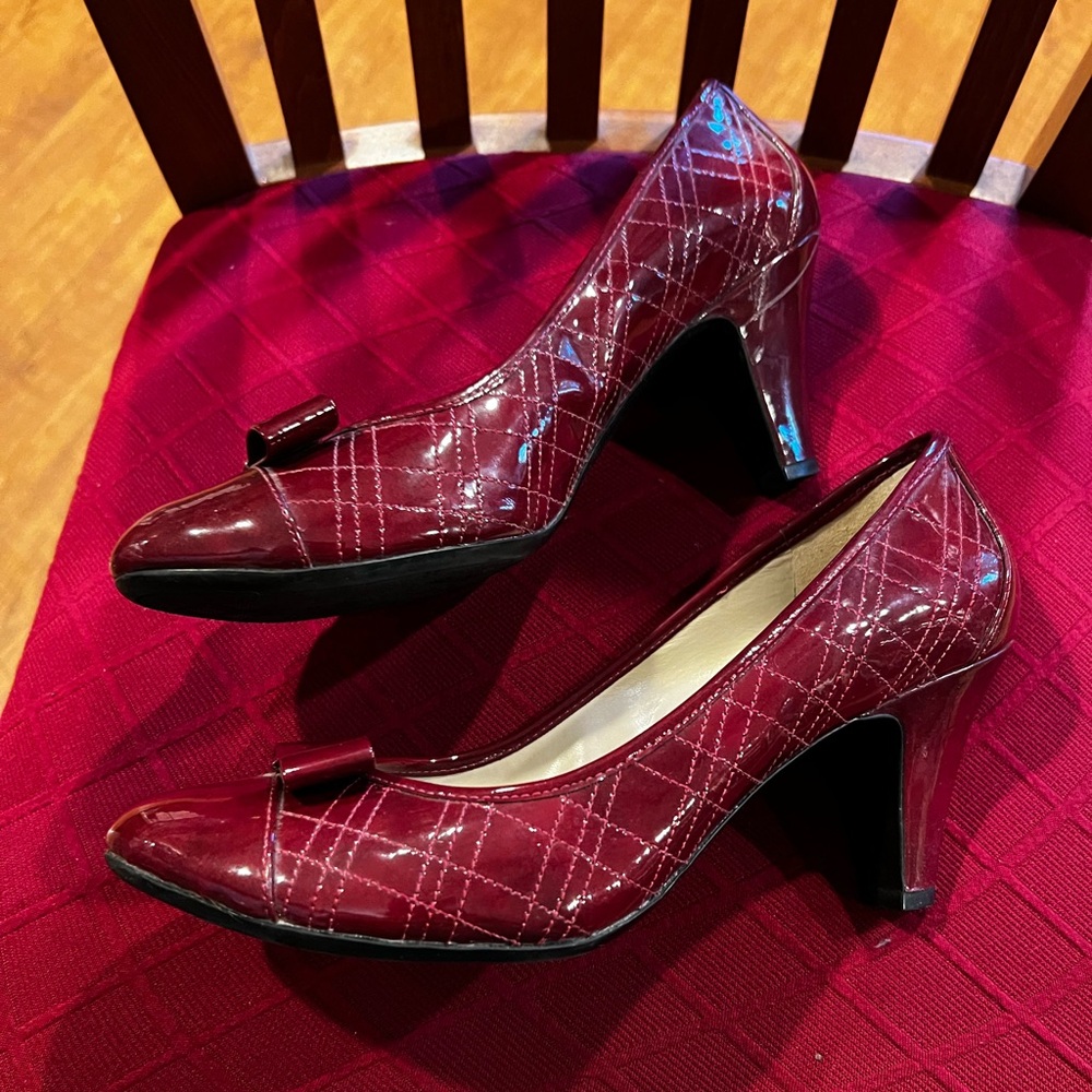 Naturalizer Red Heels with Pretty Details